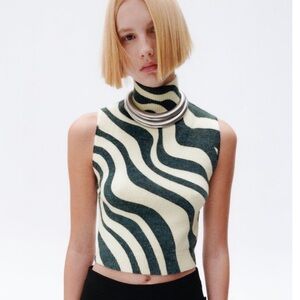 Zara Wool Blend Turtleneck Sleeveless Sweater Wavy Detail Size Small